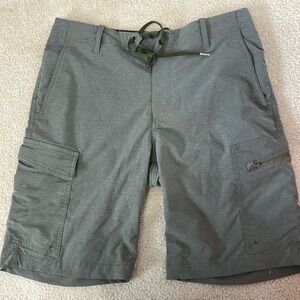 Volvom men’s lightweight shorts army green